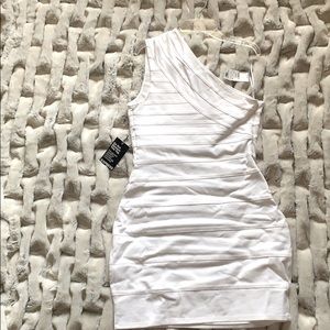 🦋Fashionable Express White One Shoulder Dress